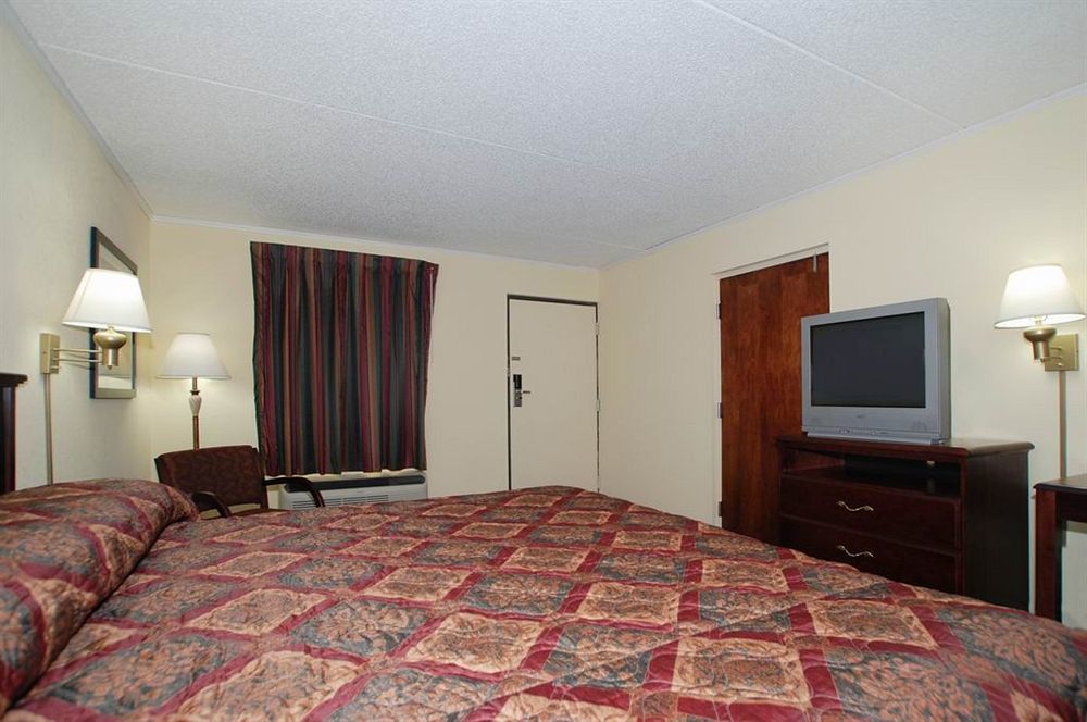 Econo Lodge Lenoir City Exteriör bild