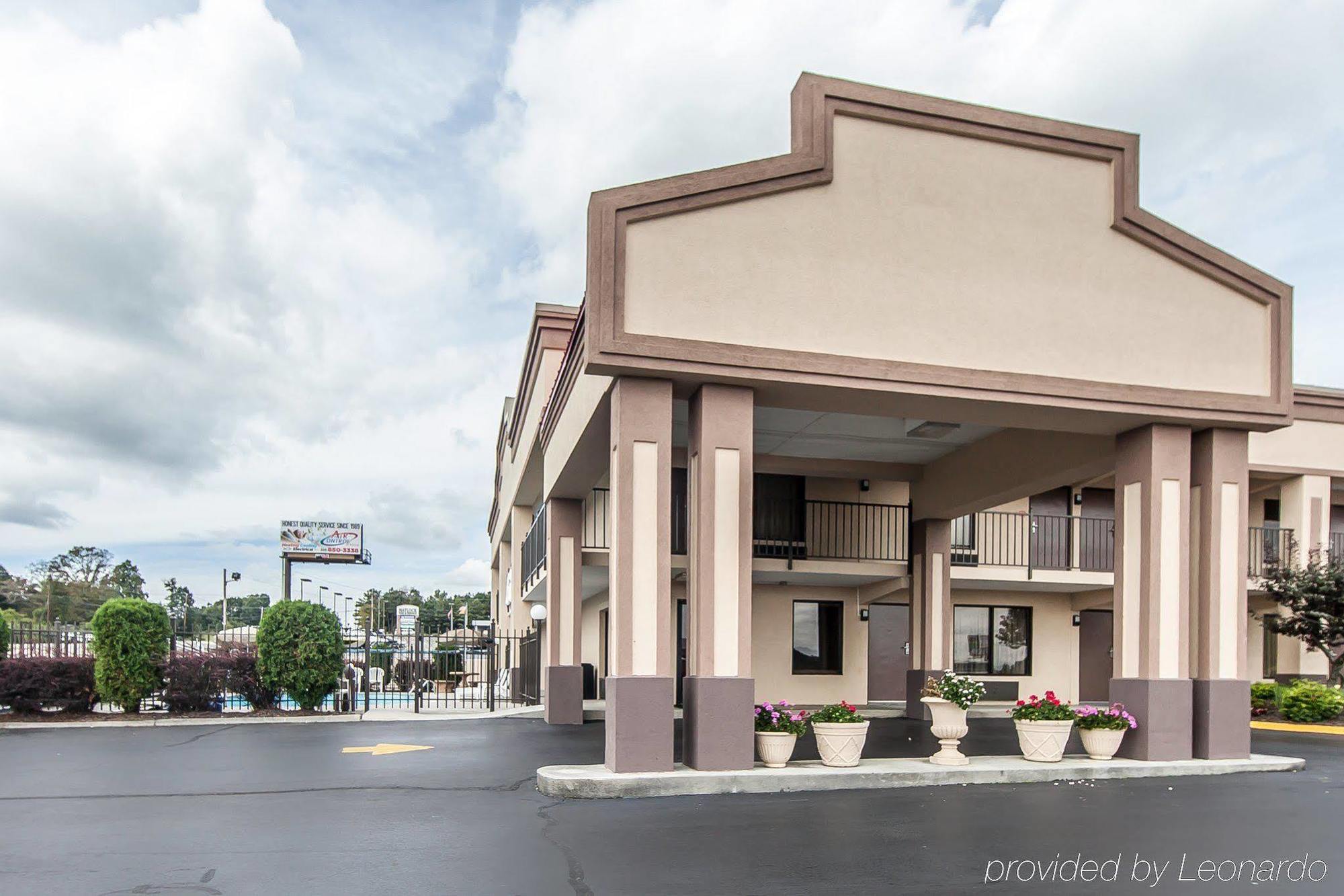 Econo Lodge Lenoir City Exteriör bild