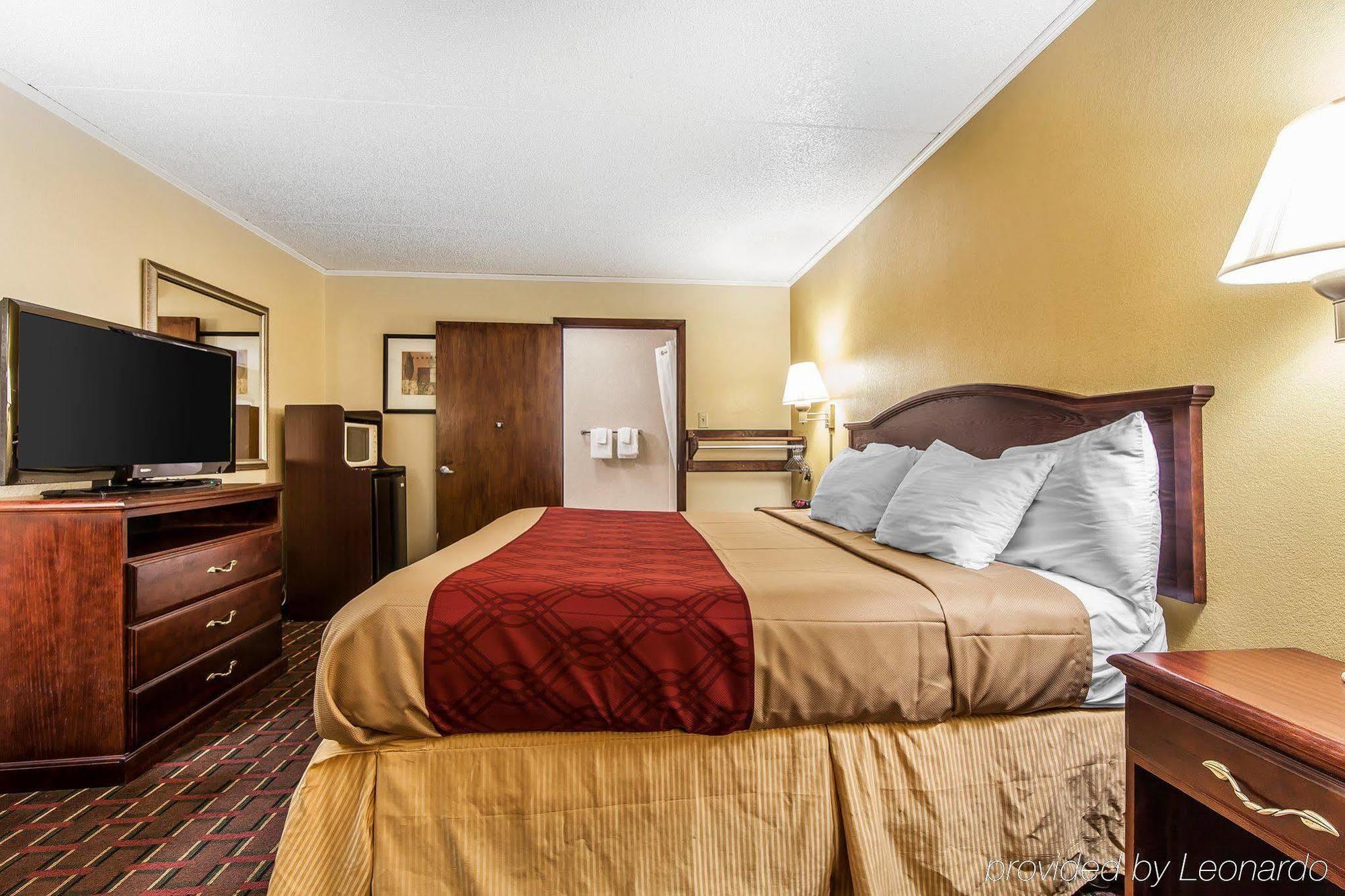 Econo Lodge Lenoir City Exteriör bild