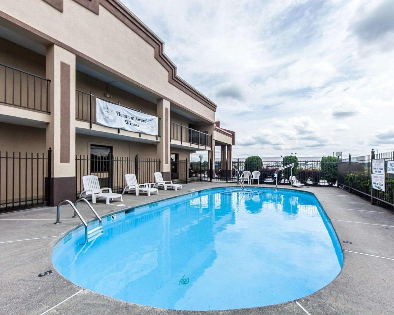 Econo Lodge Lenoir City Exteriör bild